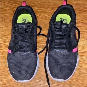 Skechers tennis shoes